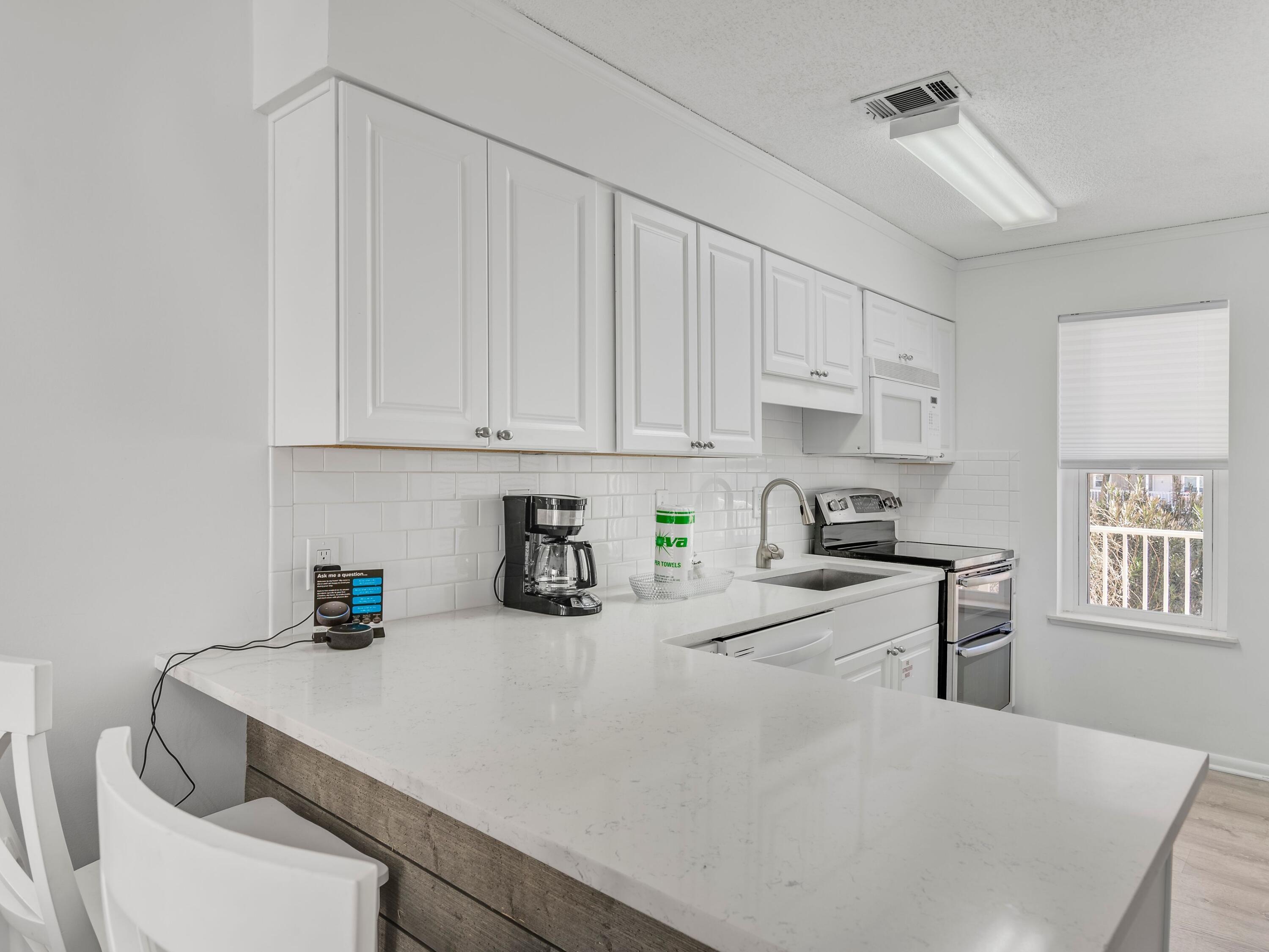 POOLSIDE VILLAS CONDO - Residential