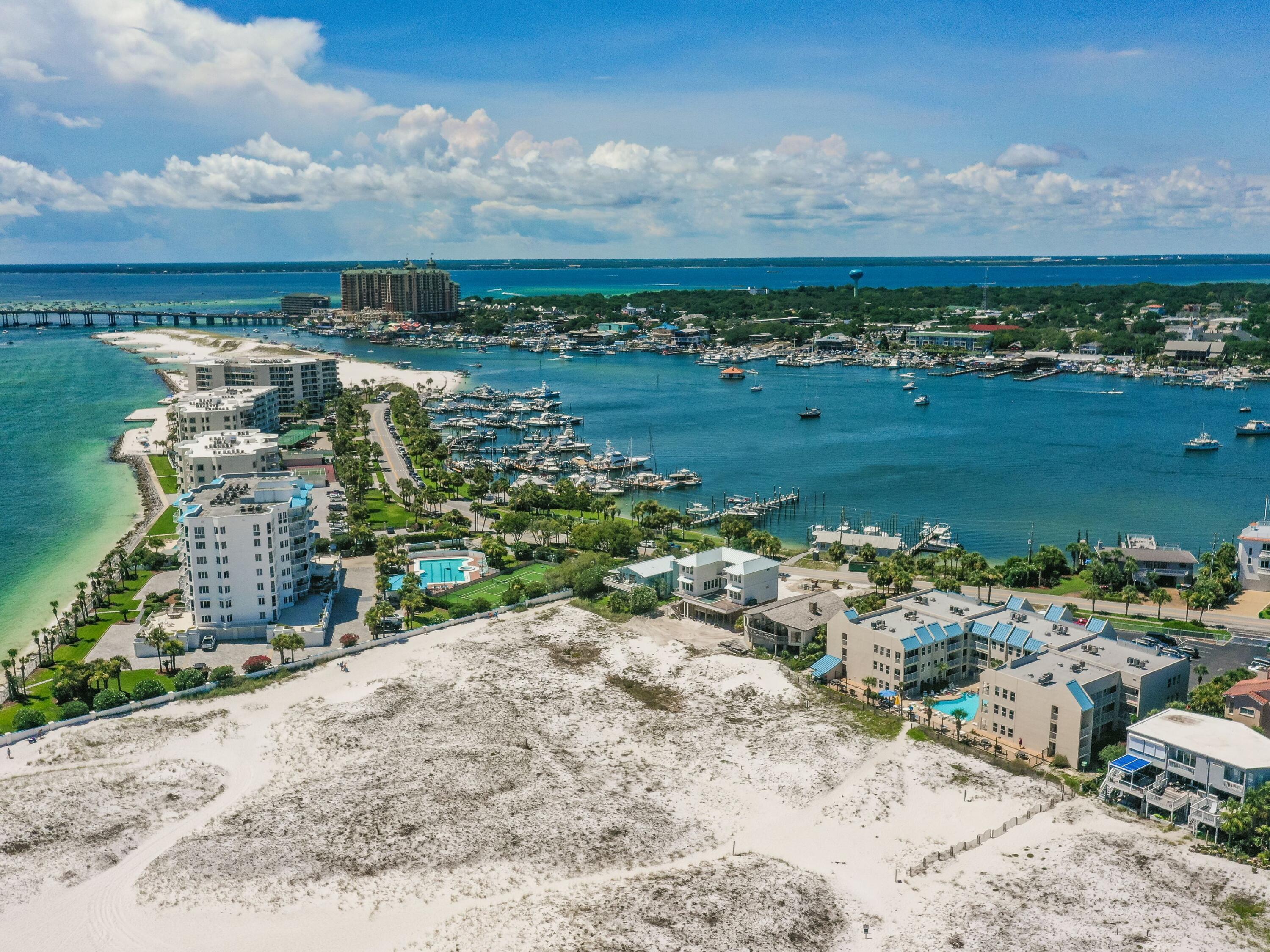POOLSIDE VILLAS CONDO - Residential