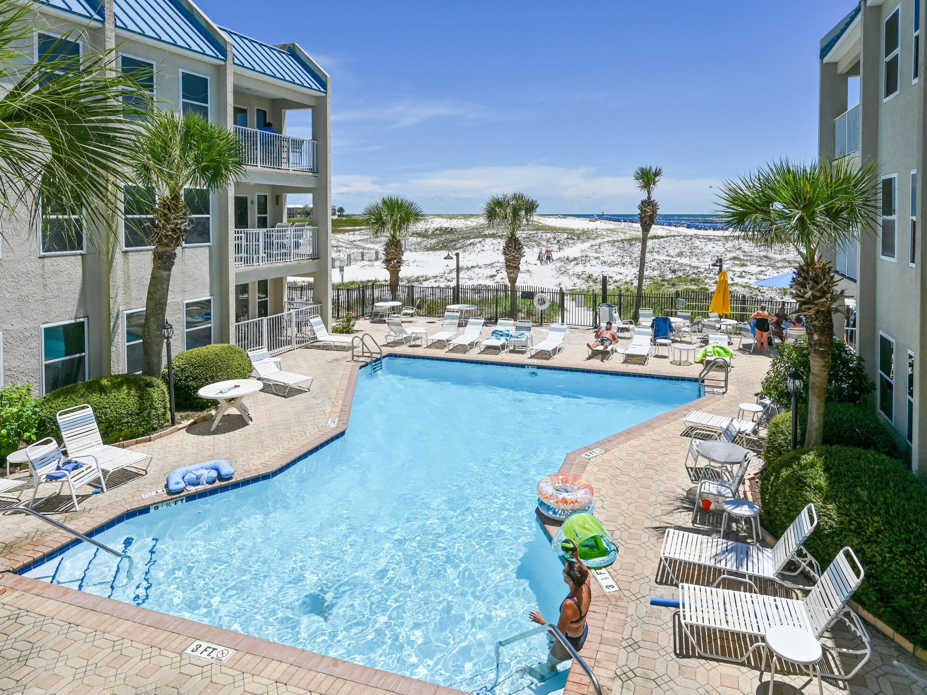 POOLSIDE VILLAS CONDO - Residential