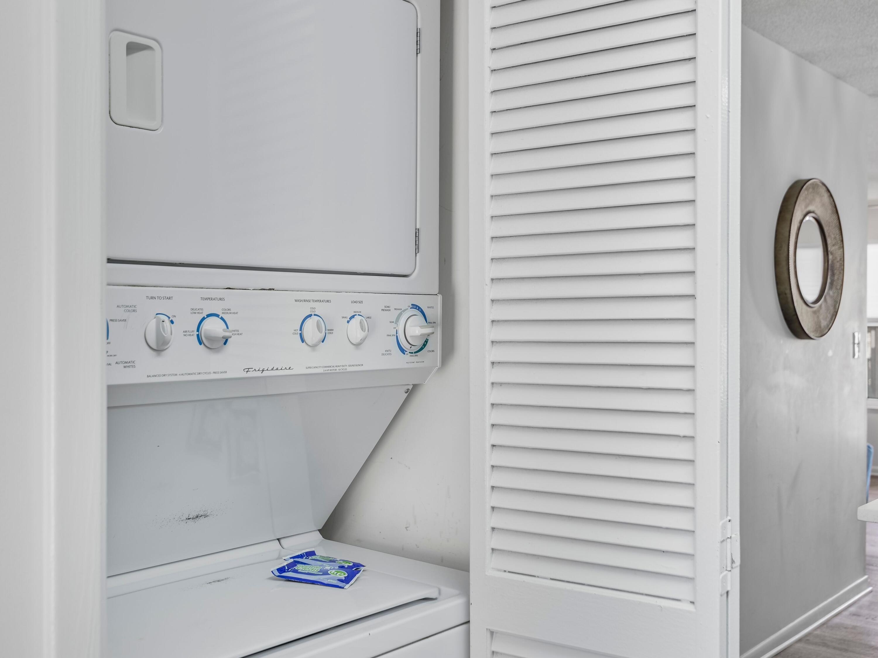 POOLSIDE VILLAS CONDO - Residential