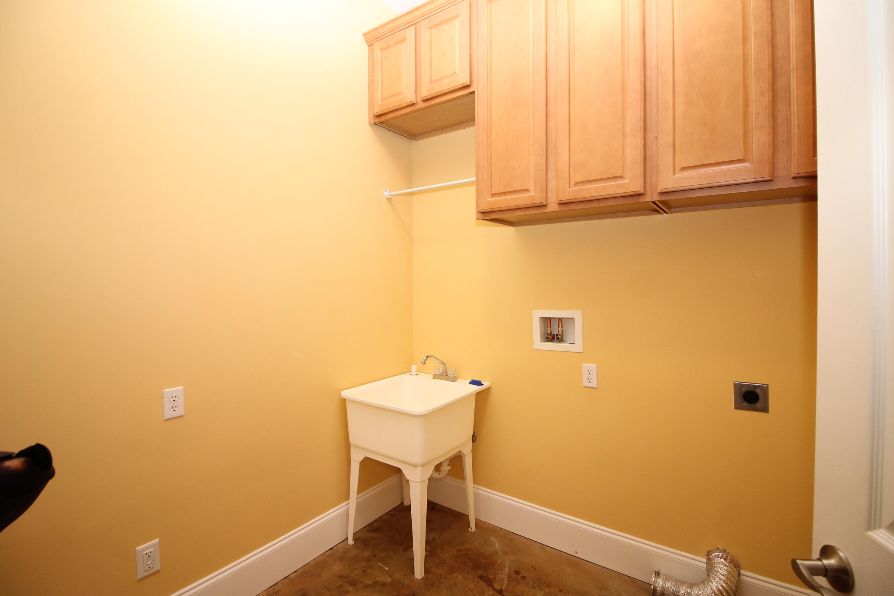 Kirkland Manor - Residential