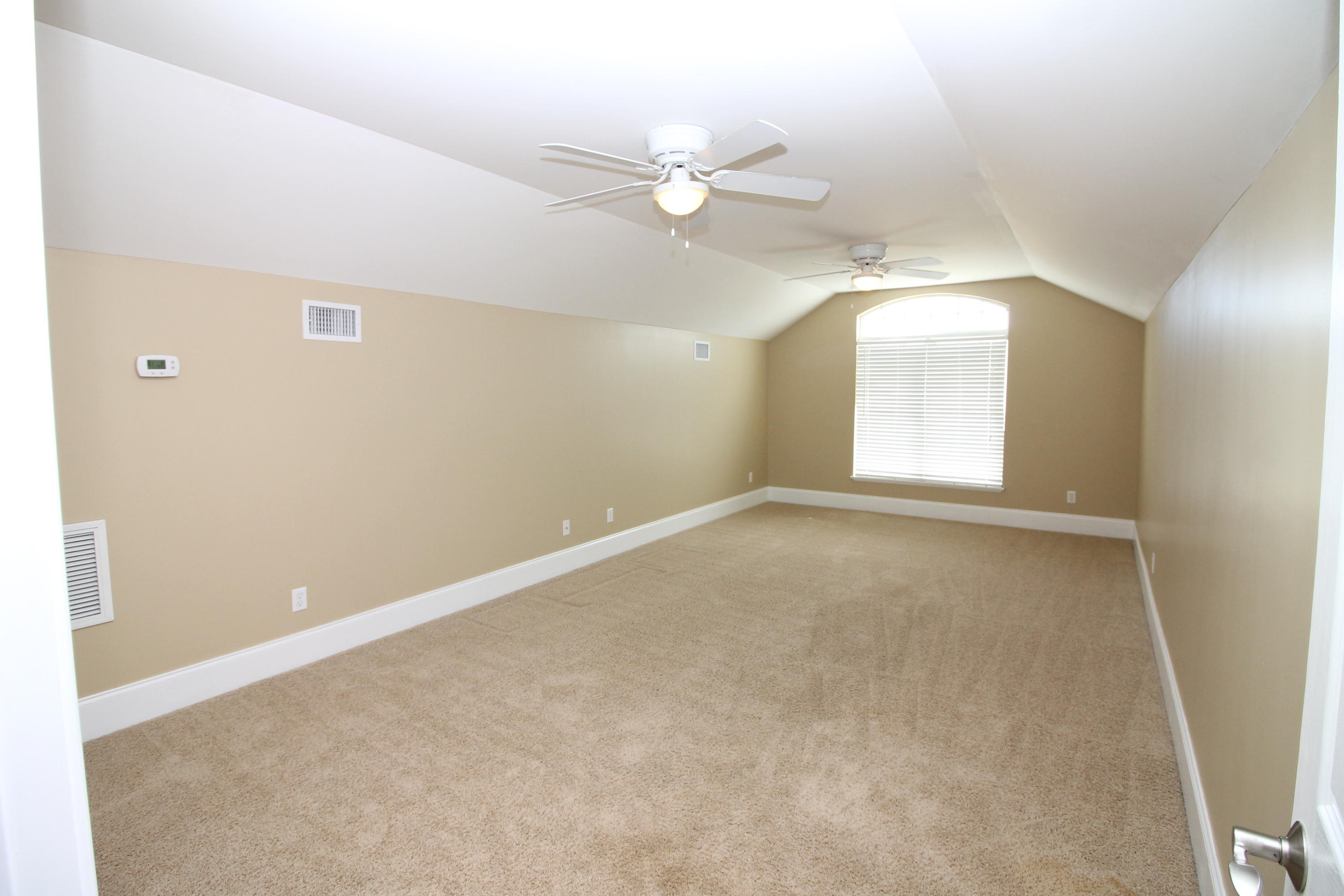 Kirkland Manor - Residential