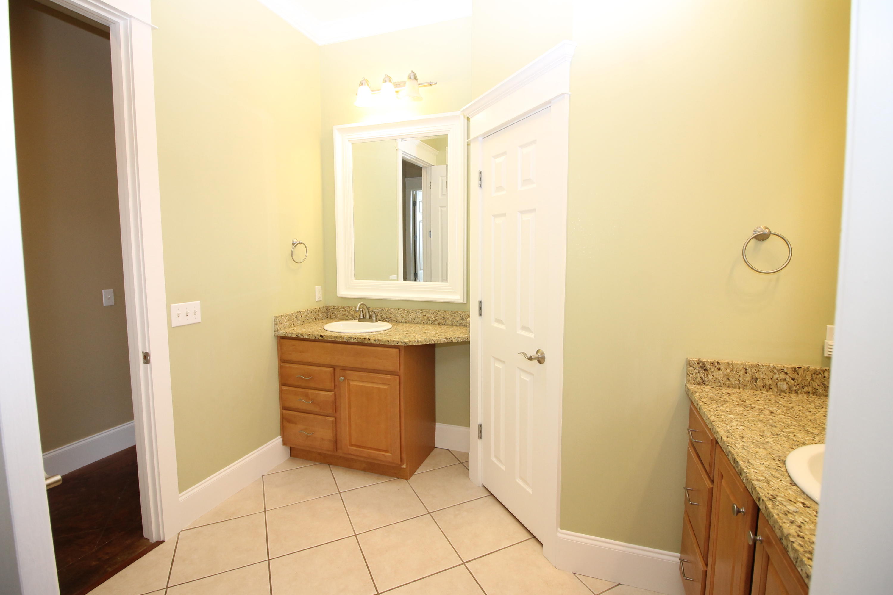 Kirkland Manor - Residential