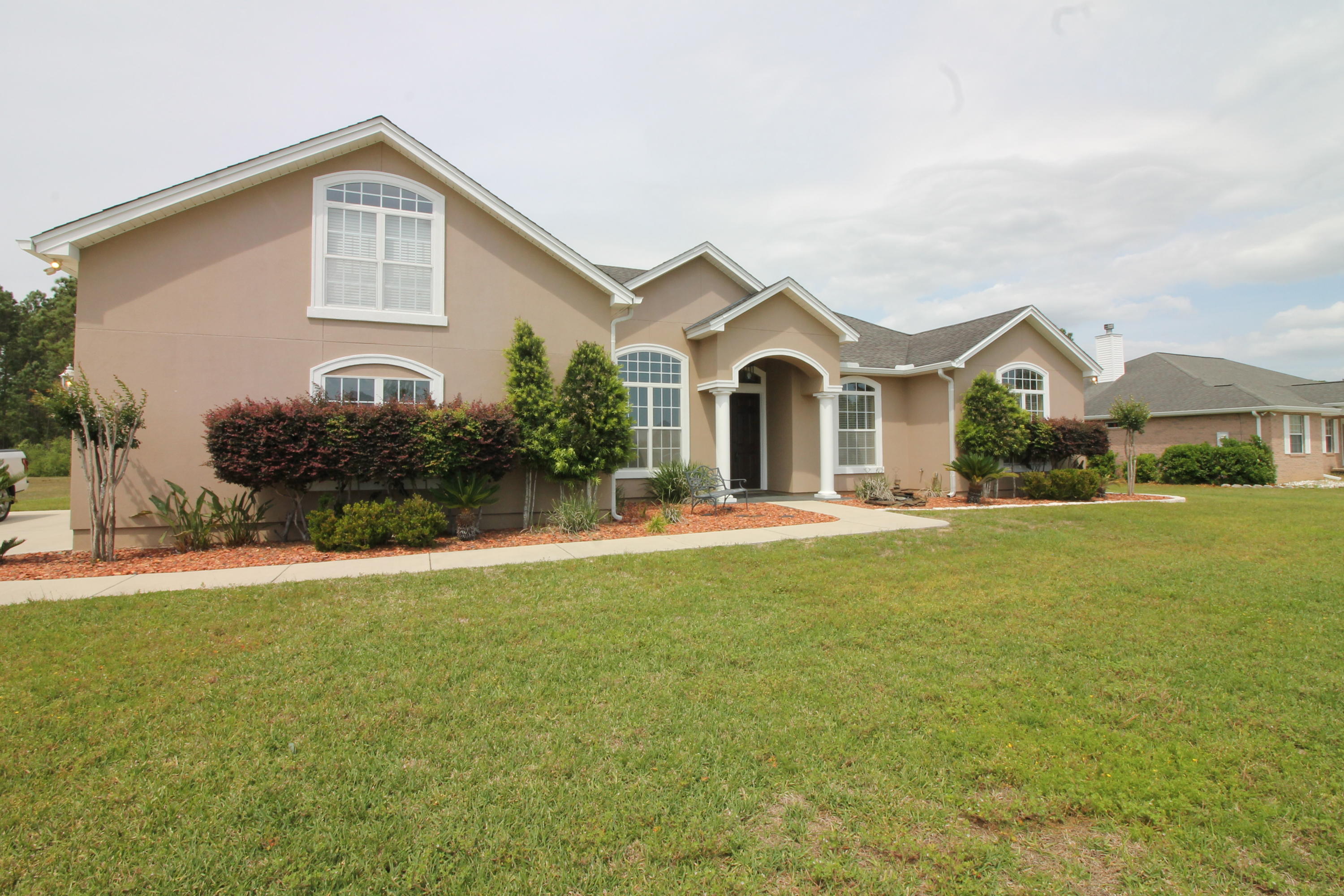 Kirkland Manor - Residential