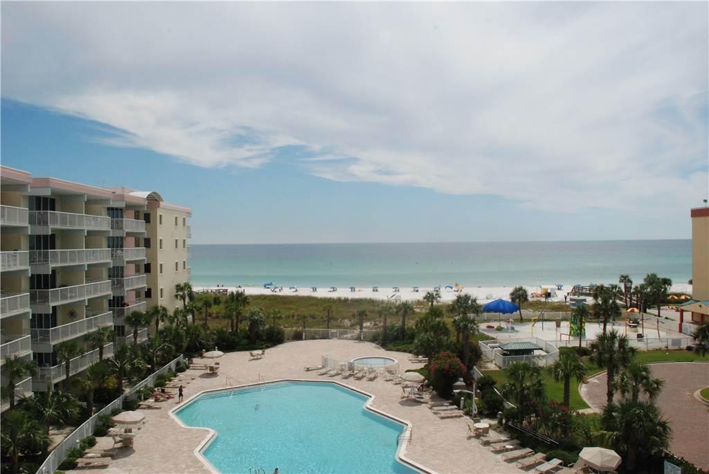 DESTIN WEST GULFSIDE VILLAS - Residential