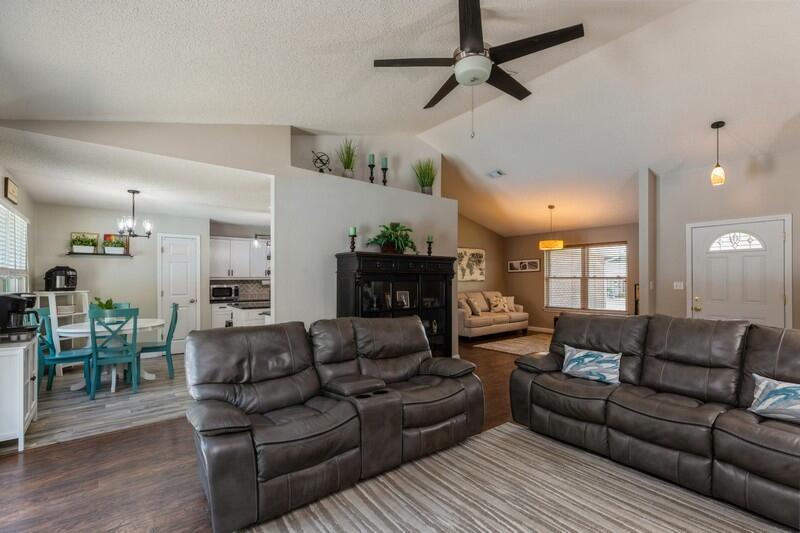 COUNTRYVIEW ESTATES 4TH ADDN PH 6 - Residential