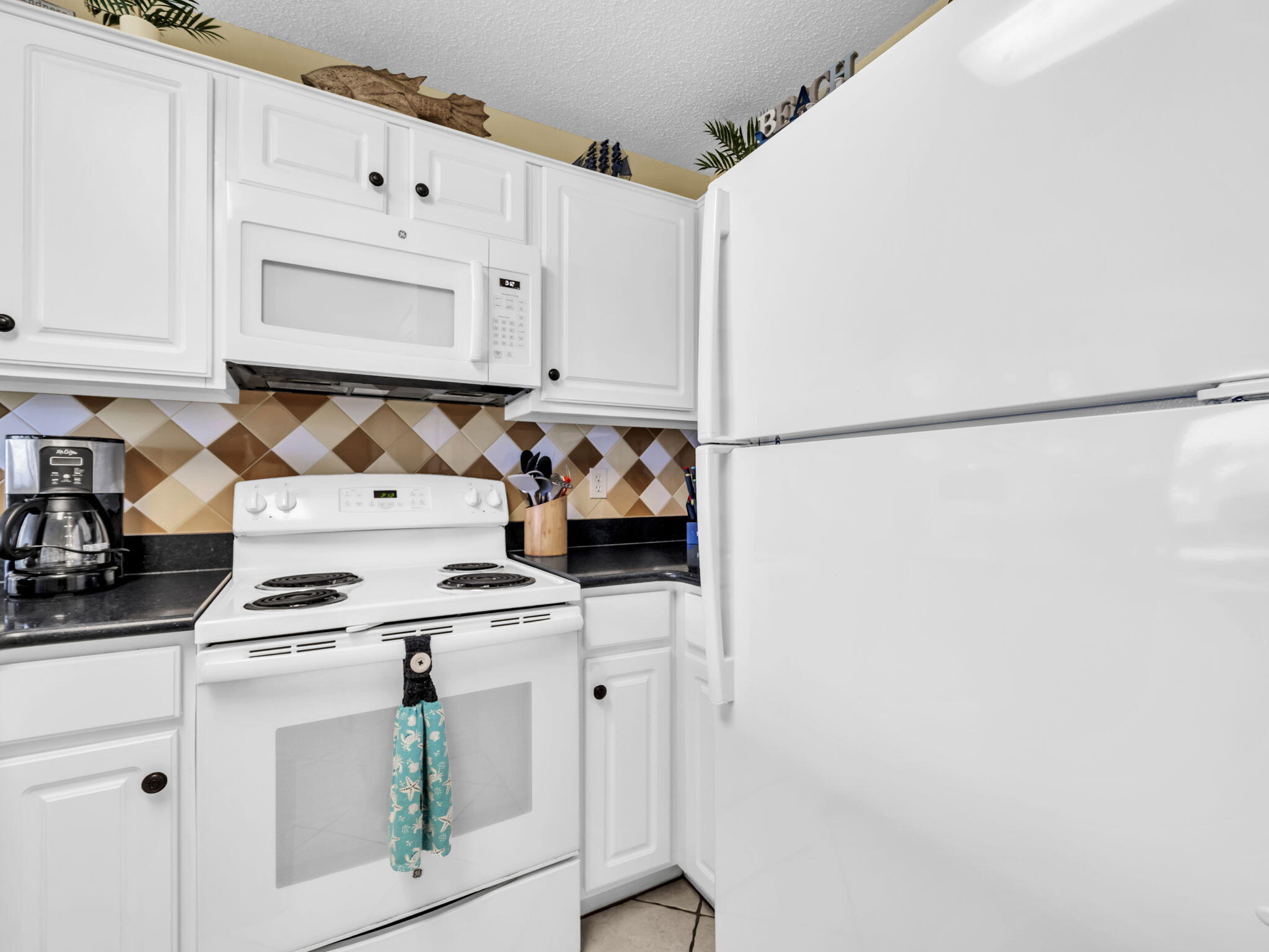ISLAND SANDS CONDO - Residential