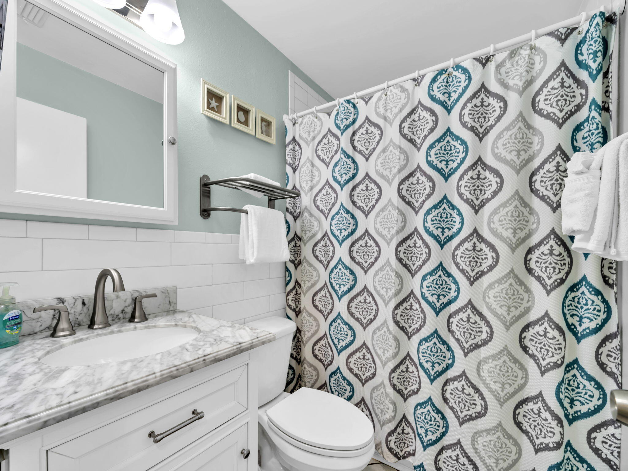 ISLAND SANDS CONDO - Residential