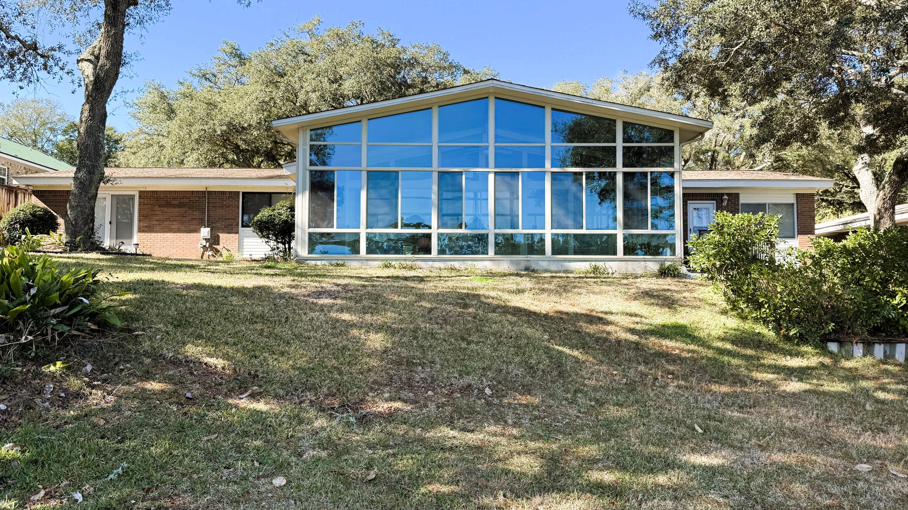 BAYOU POQUITO - Residential