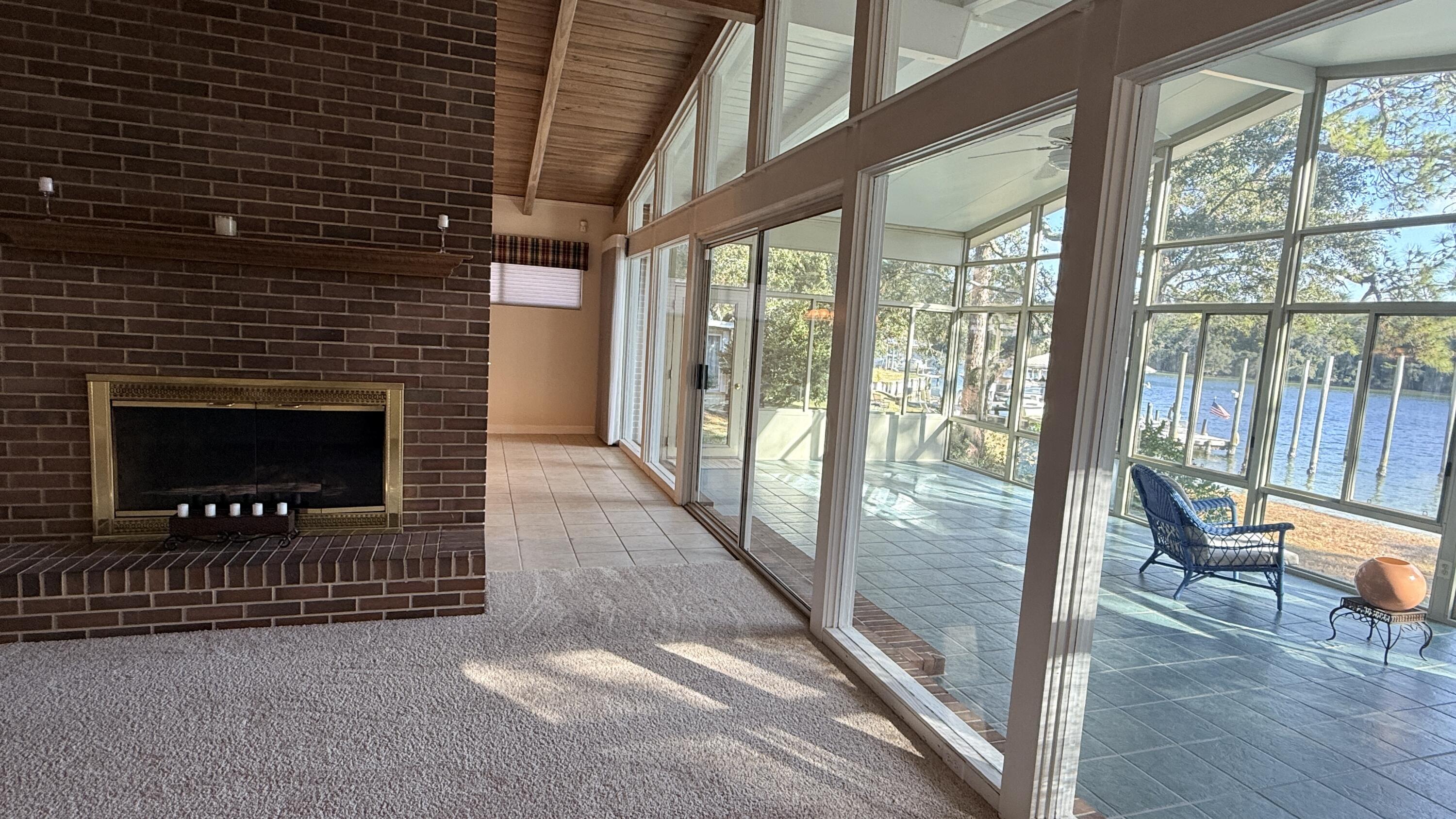 BAYOU POQUITO - Residential