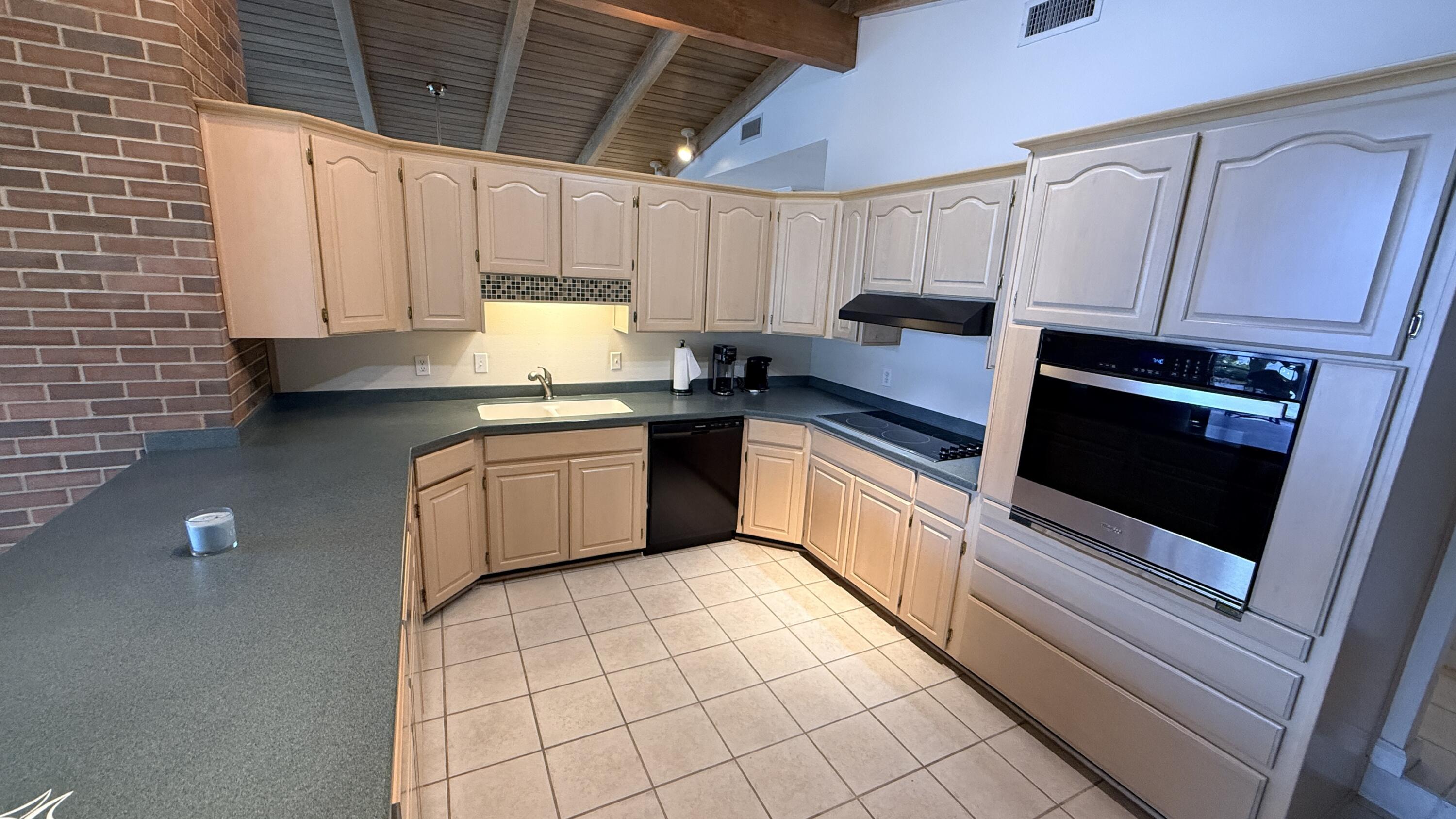 BAYOU POQUITO - Residential