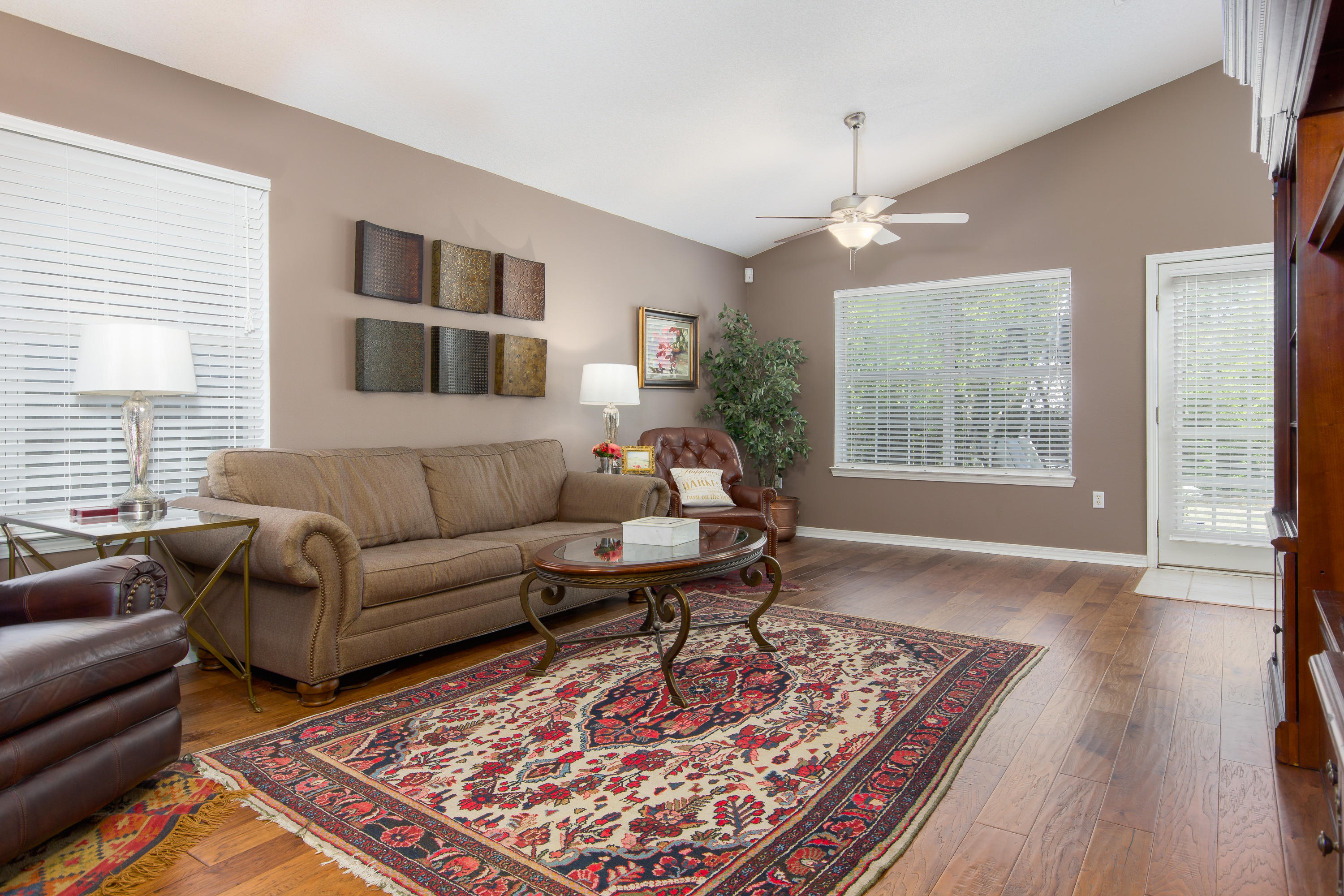 EMERALD VILLAGE S/D - Residential