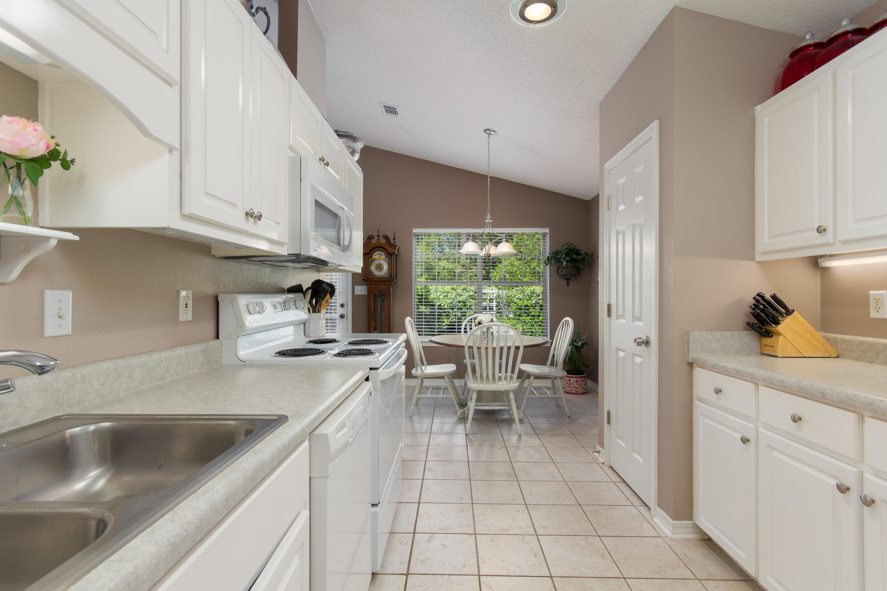 EMERALD VILLAGE S/D - Residential