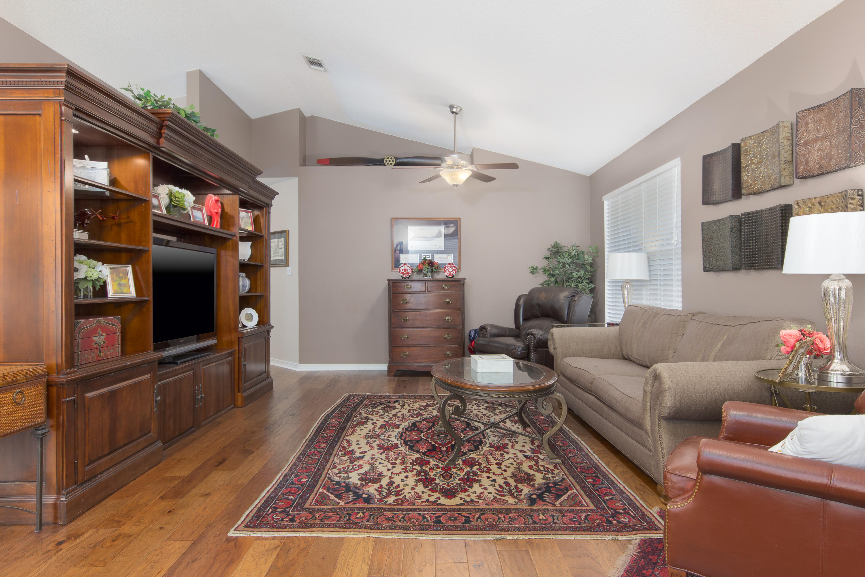 EMERALD VILLAGE S/D - Residential