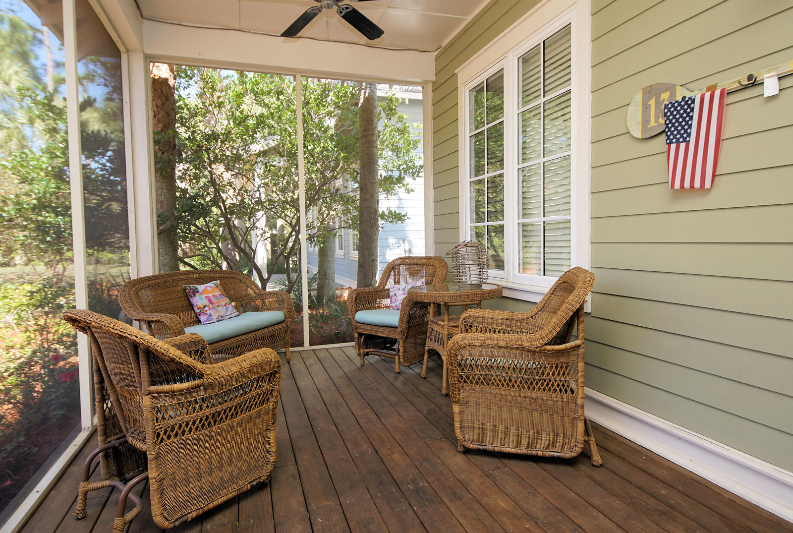 BUNGALOS AT SANDESTIN - Residential