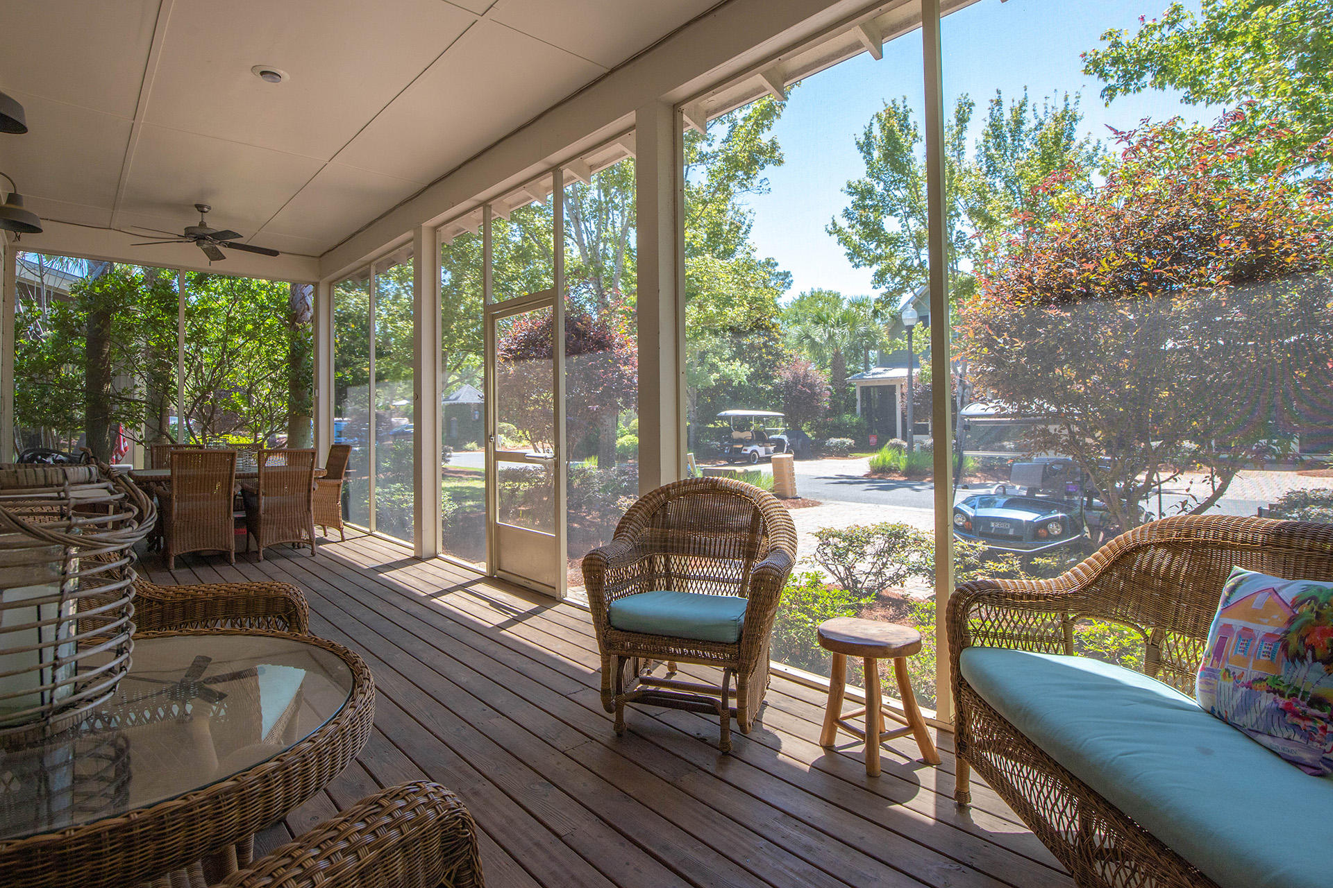 BUNGALOS AT SANDESTIN - Residential