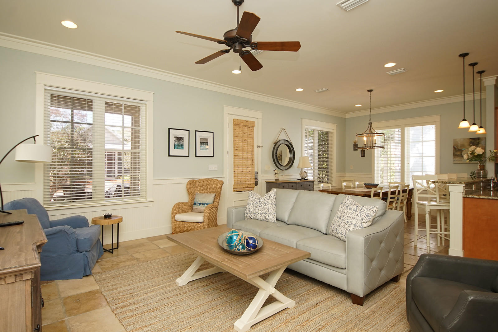 BUNGALOS AT SANDESTIN - Residential