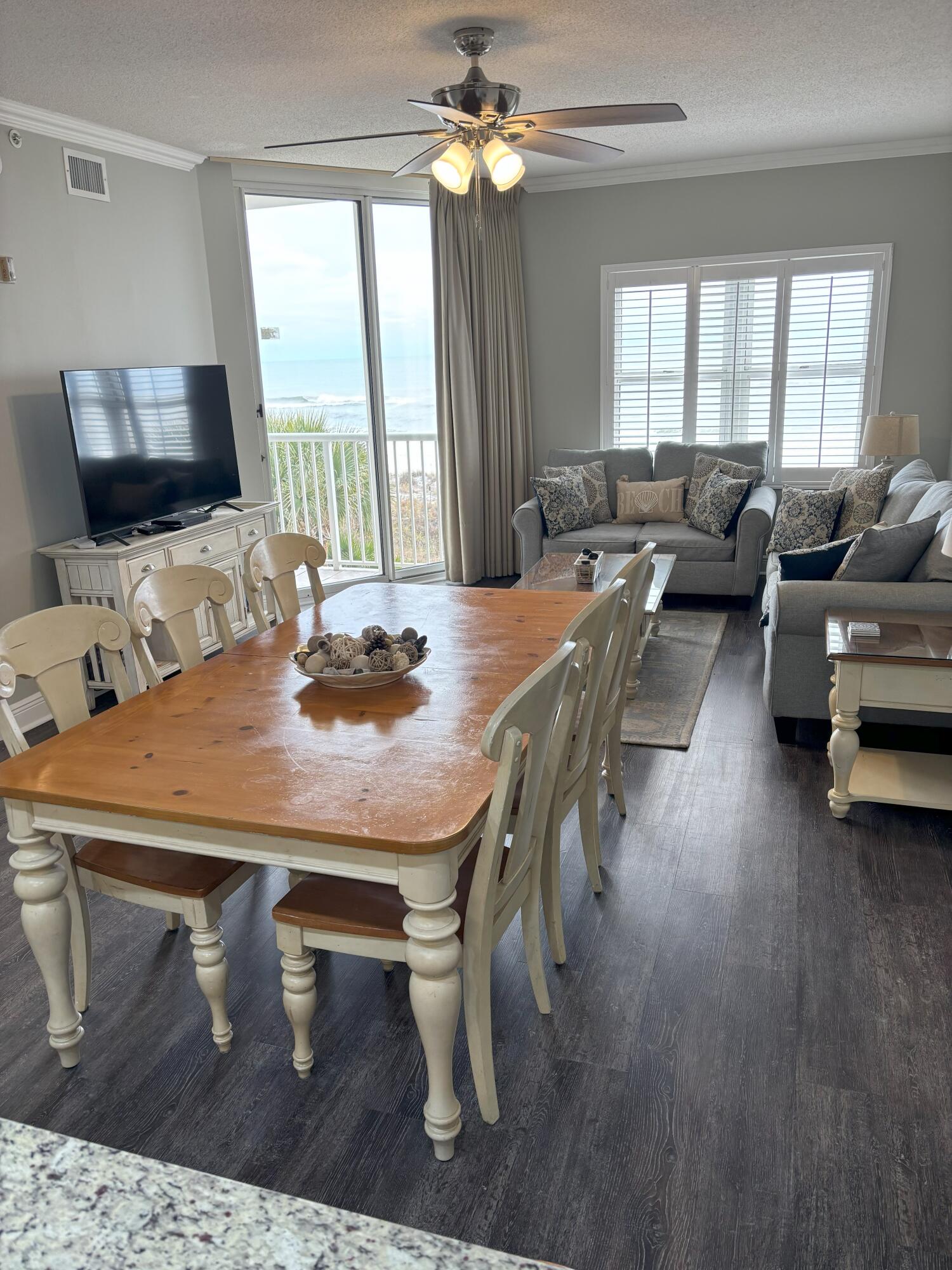 WATERS EDGE - Residential