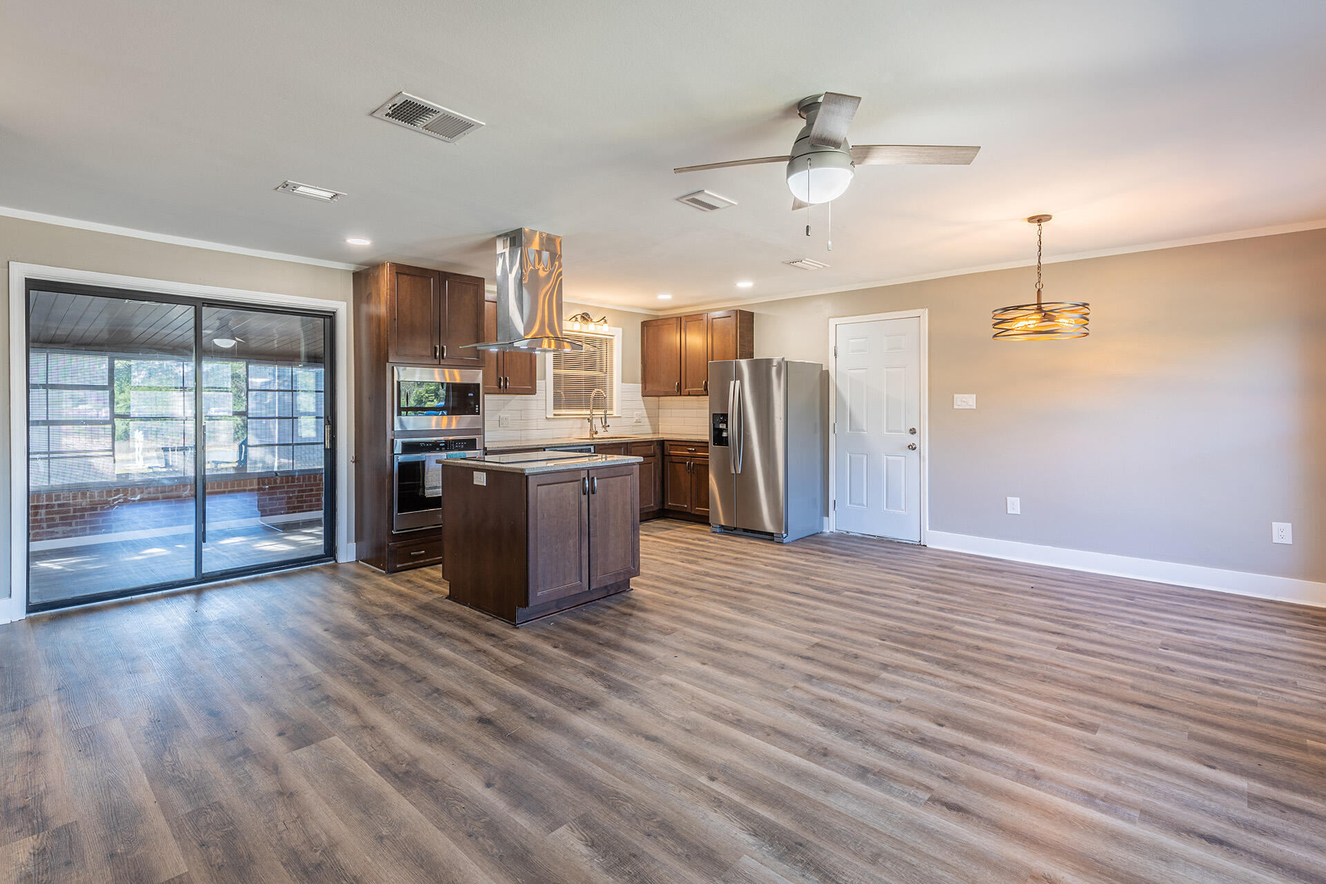 HIGHLAND PARK - Residential