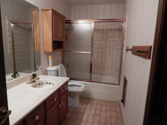 COUNTRY BREEZE EST LOT 1 - Residential