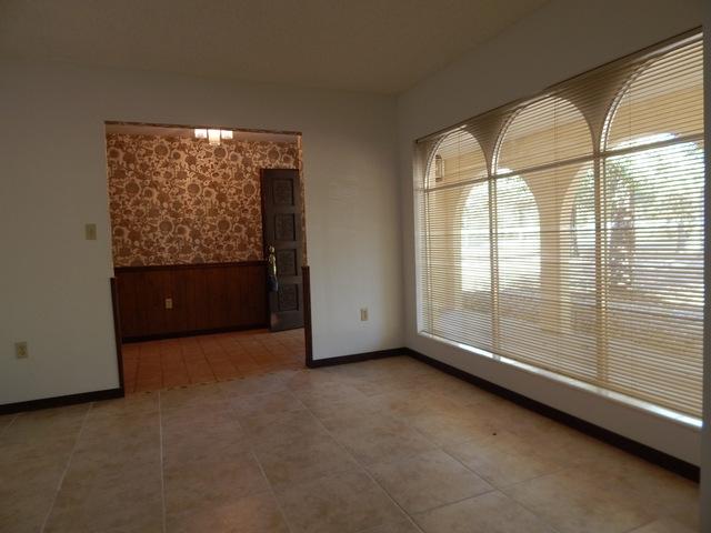 COUNTRY BREEZE EST LOT 1 - Residential