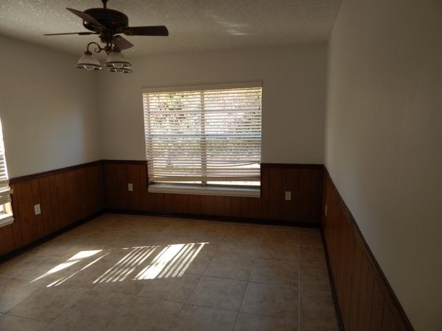 COUNTRY BREEZE EST LOT 1 - Residential