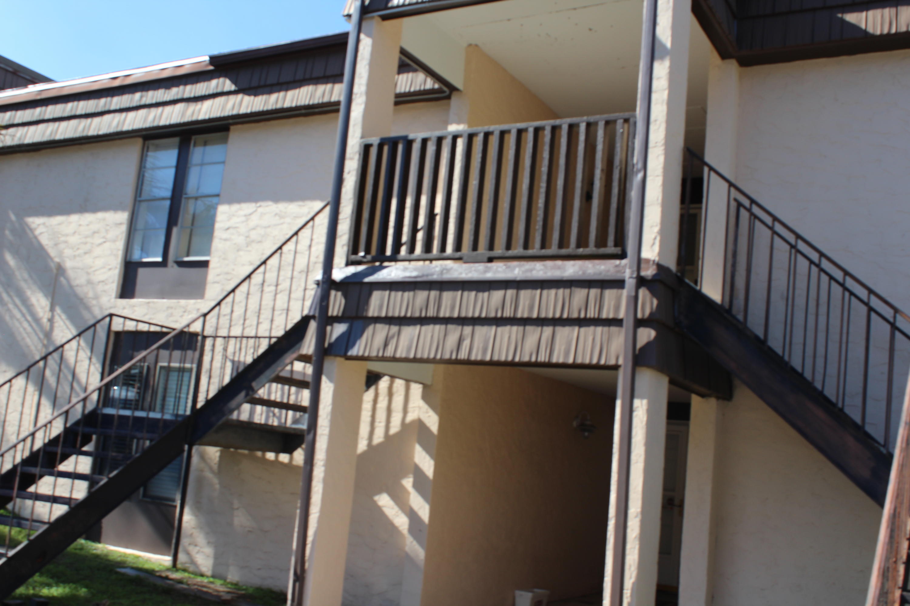 SPANISH VILLAS CONDO - Residential