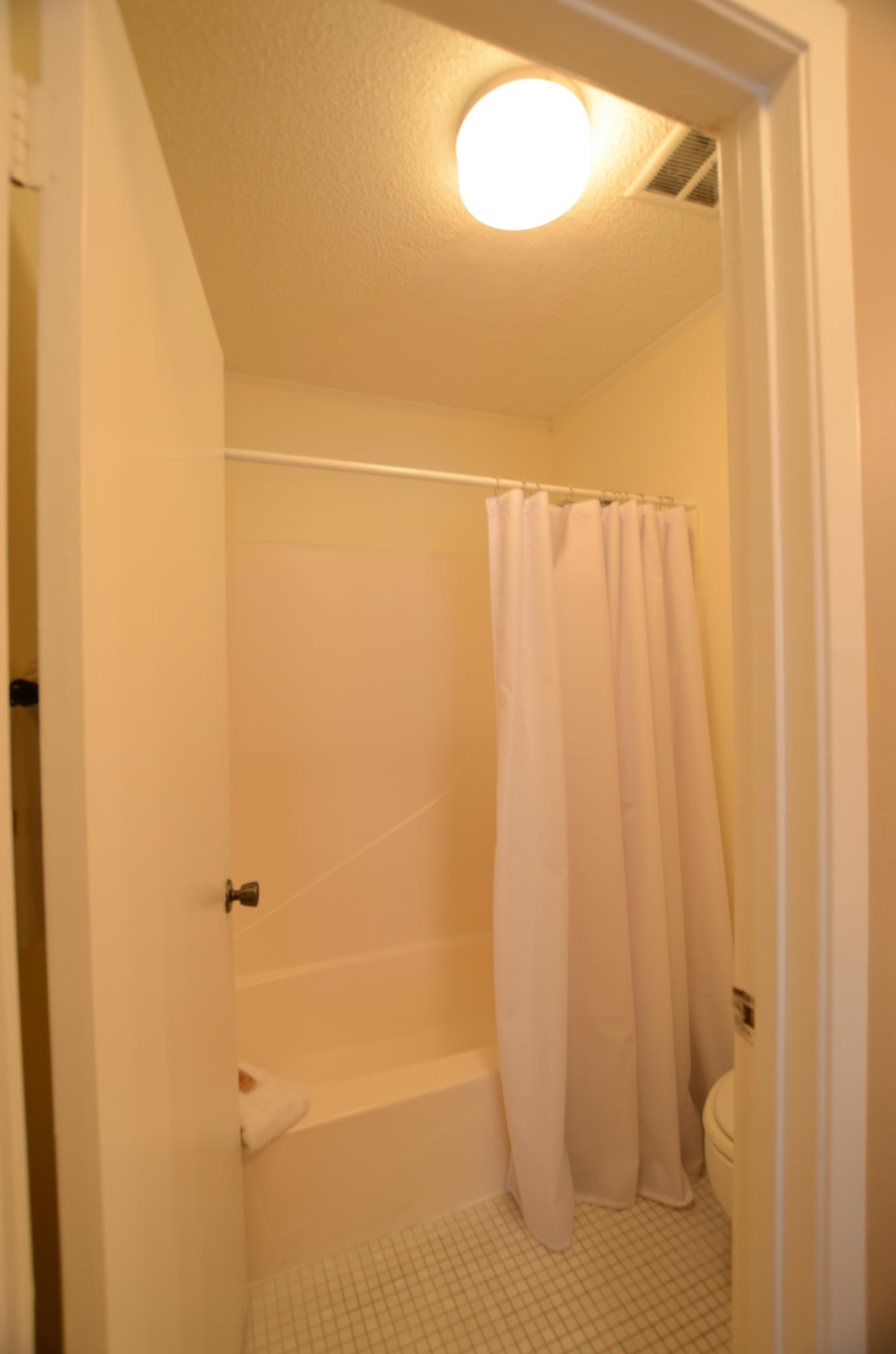 BAYOU VILLAGE CONDO PH 1 - Residential Lease