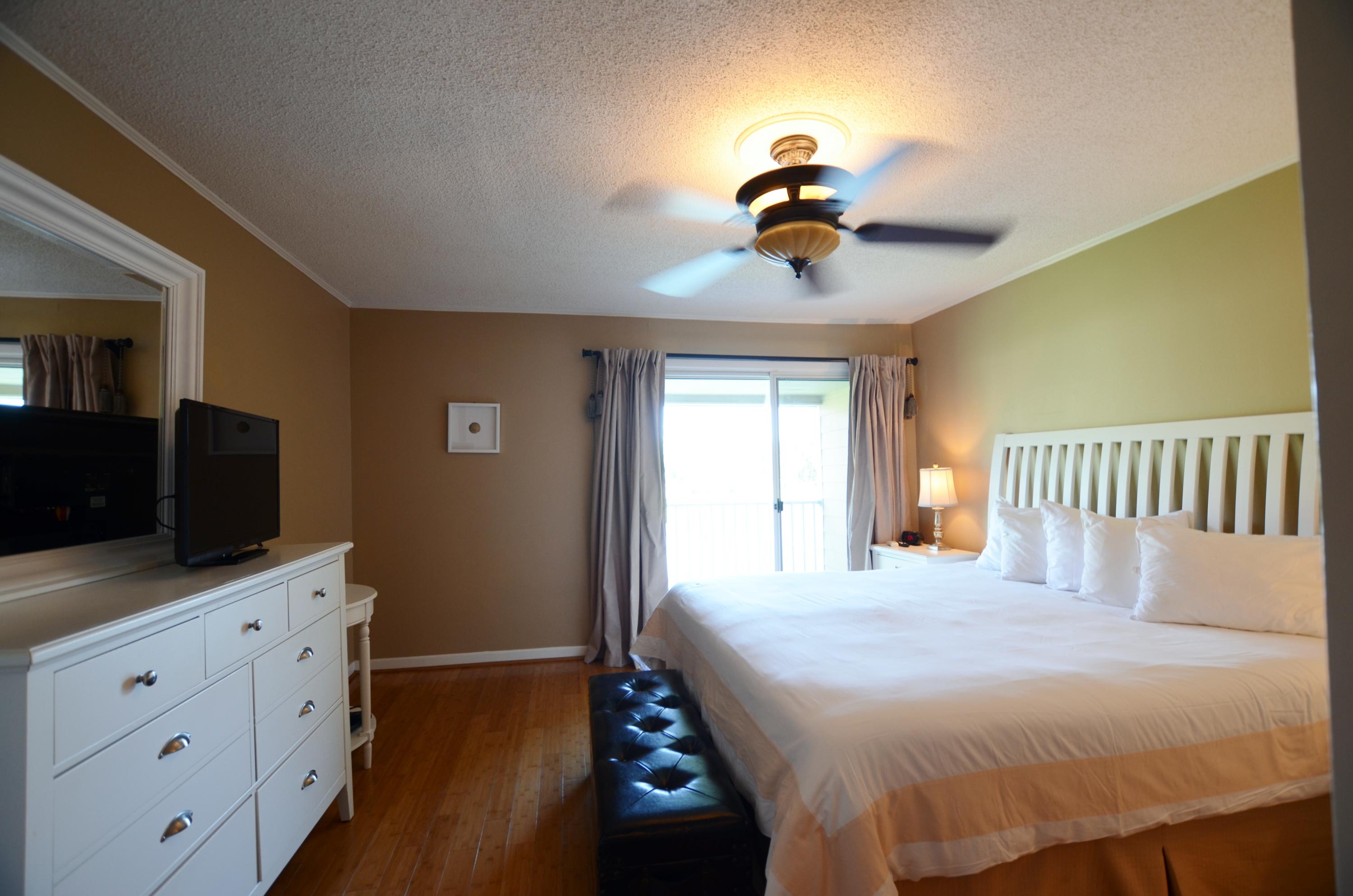 BAYOU VILLAGE CONDO PH 1 - Residential Lease