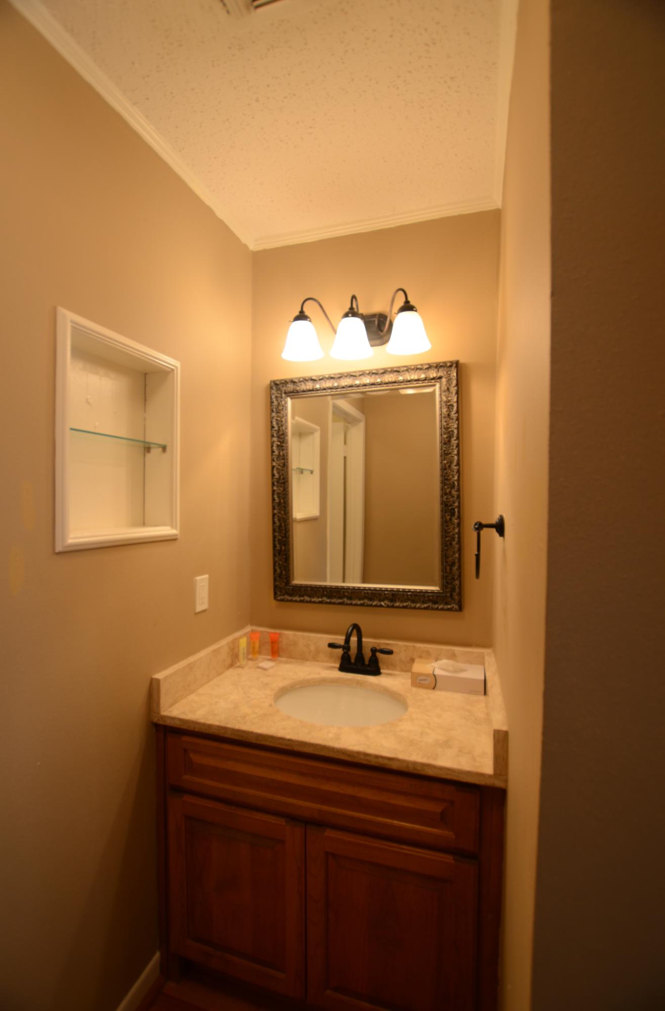 BAYOU VILLAGE CONDO PH 1 - Residential Lease