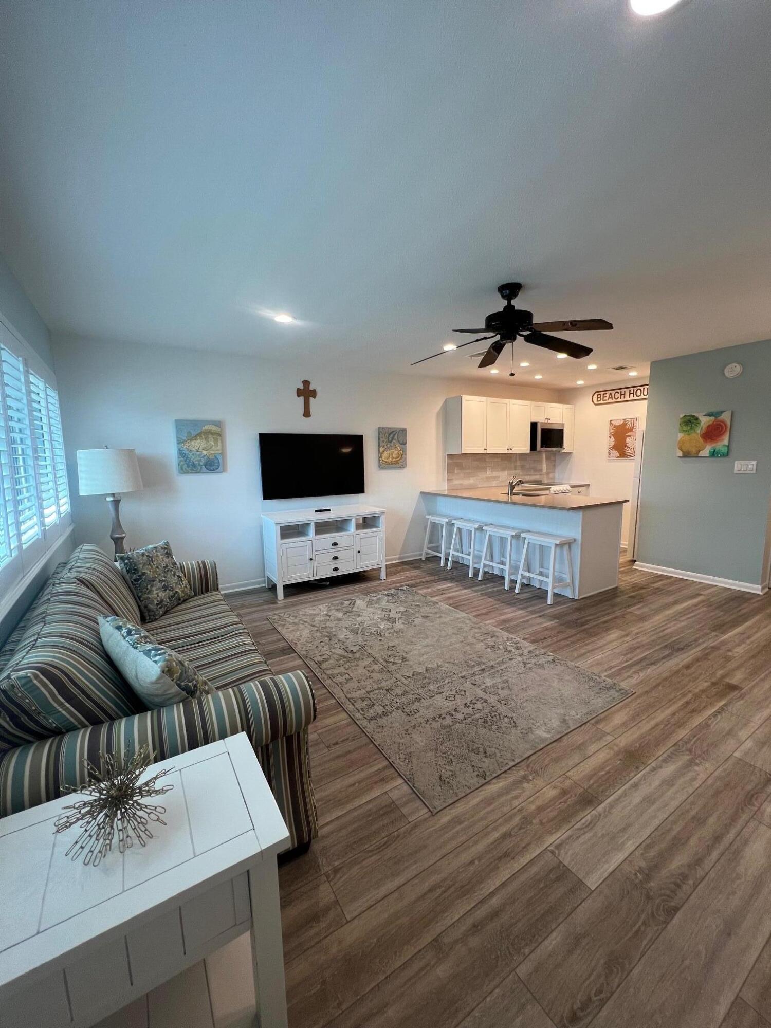 HIDDEN BEACH VILLAS CONDO - Residential