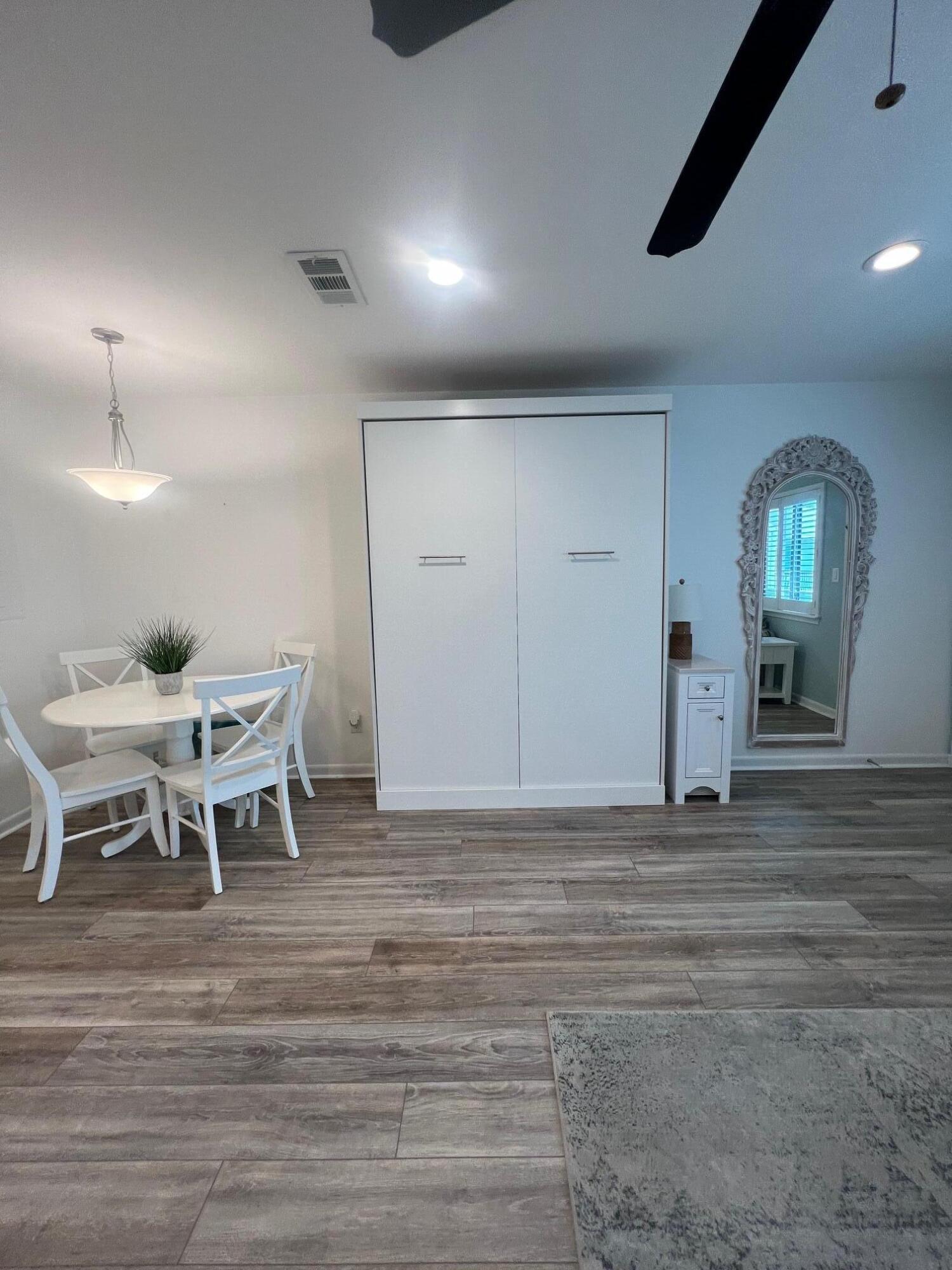 HIDDEN BEACH VILLAS CONDO - Residential