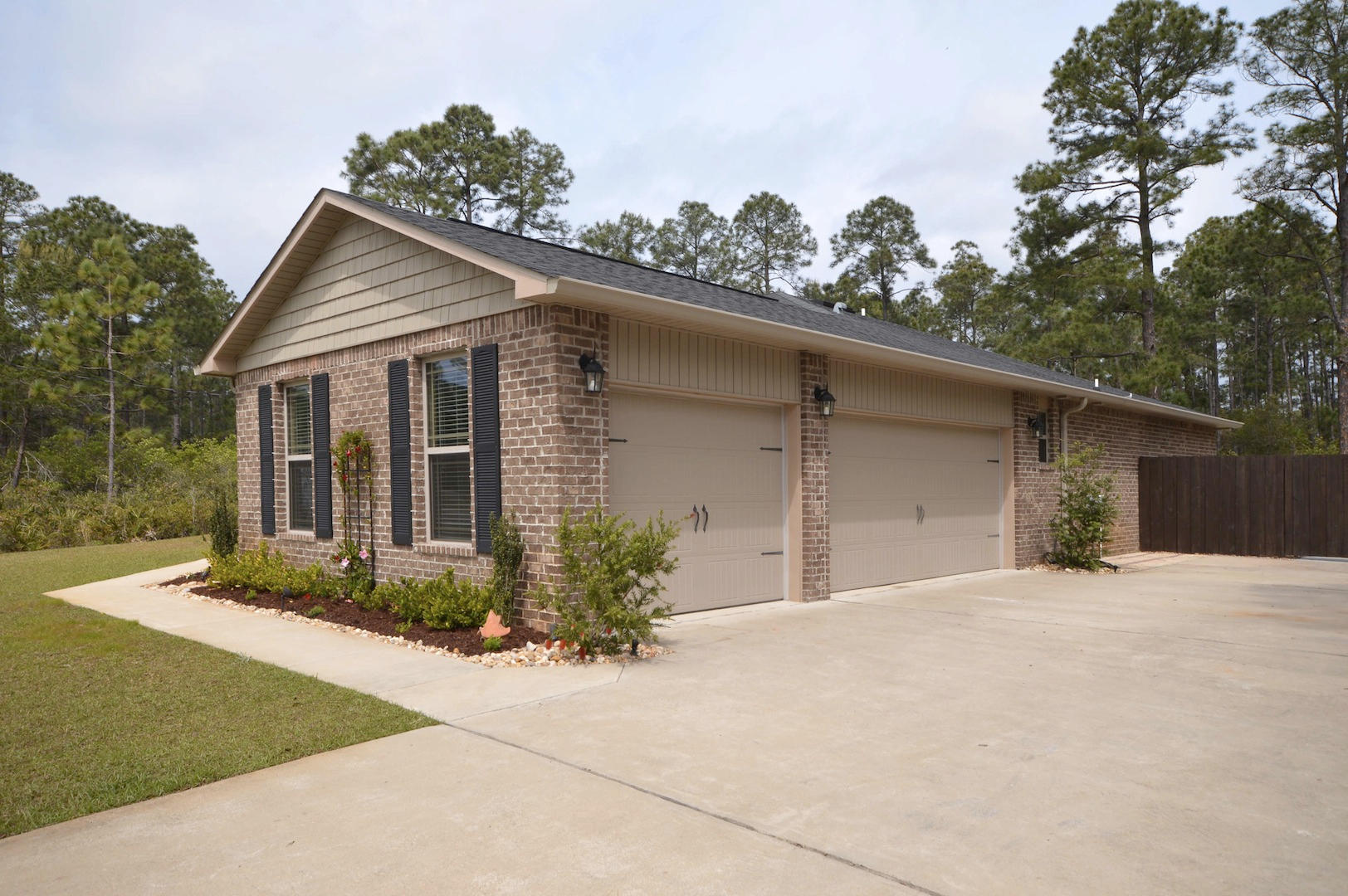 HOLLEY BY THE SEA - Residential