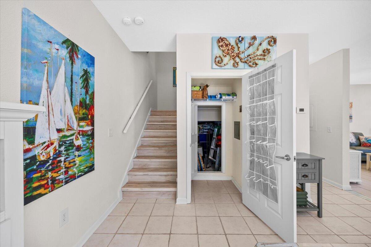 BEACH POINTE - Residential