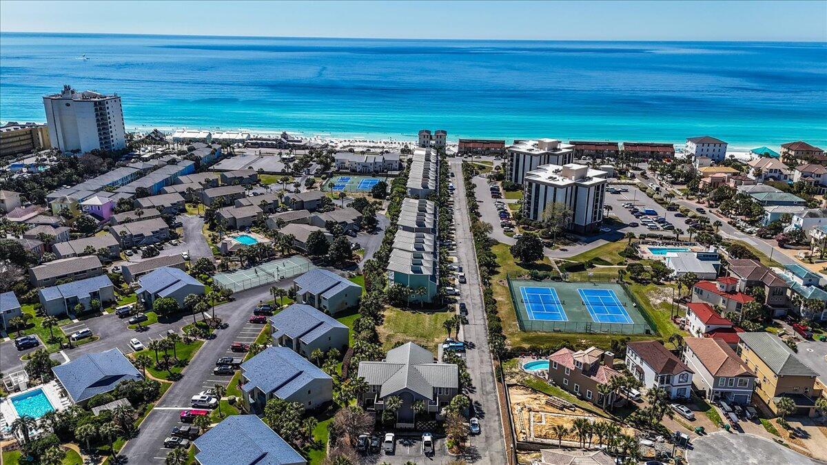 BEACH POINTE - Residential