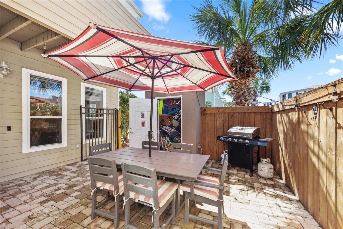 BEACH POINTE - Residential