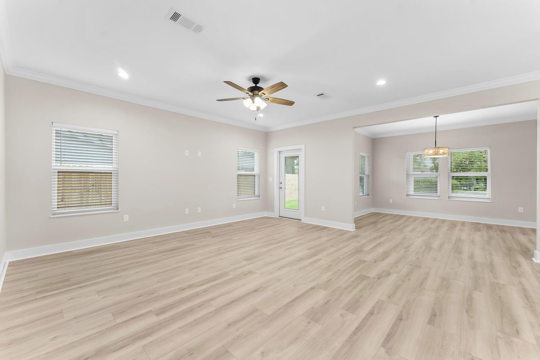 GREY MOSS POINT S/D - Residential