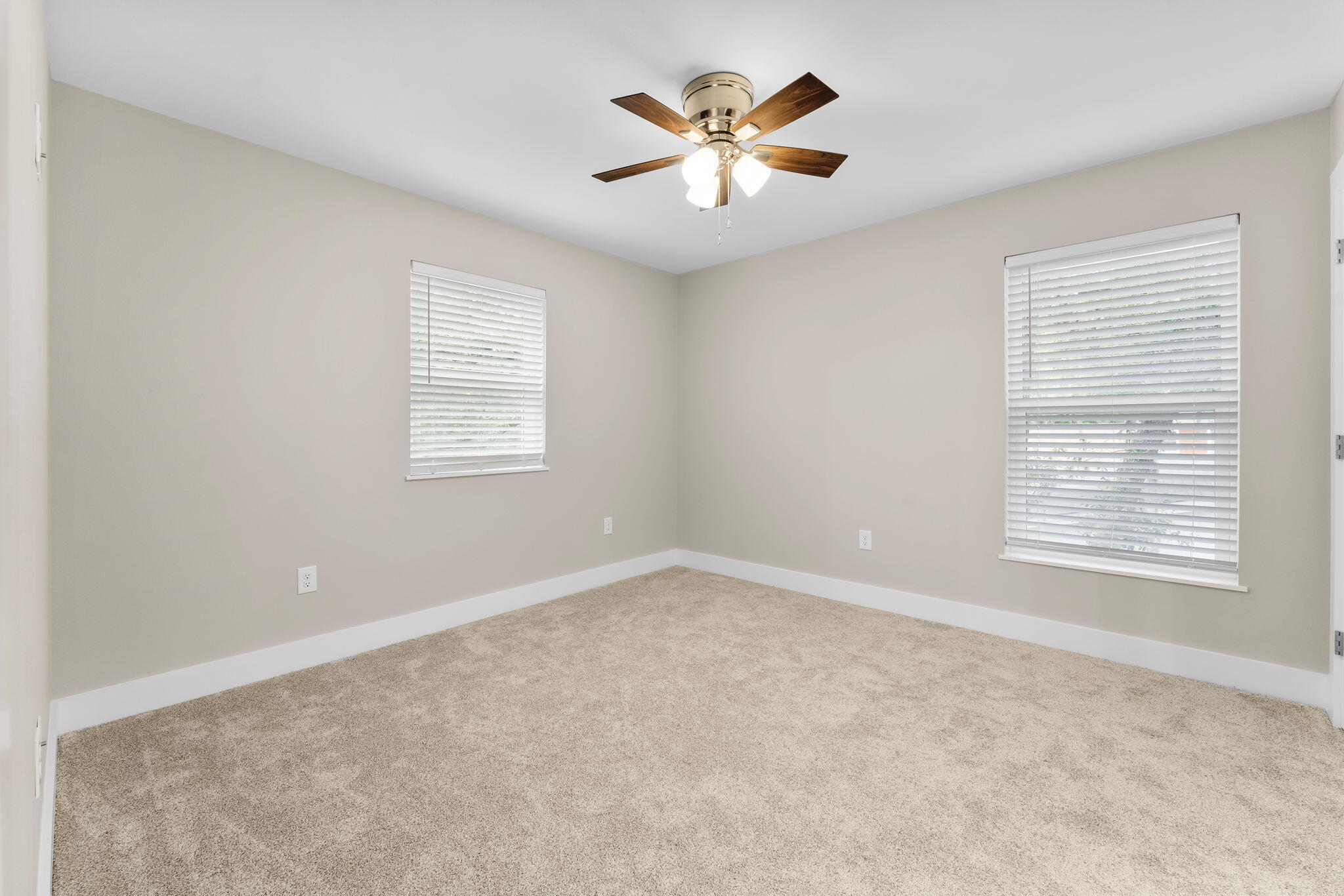 GREY MOSS POINT S/D - Residential