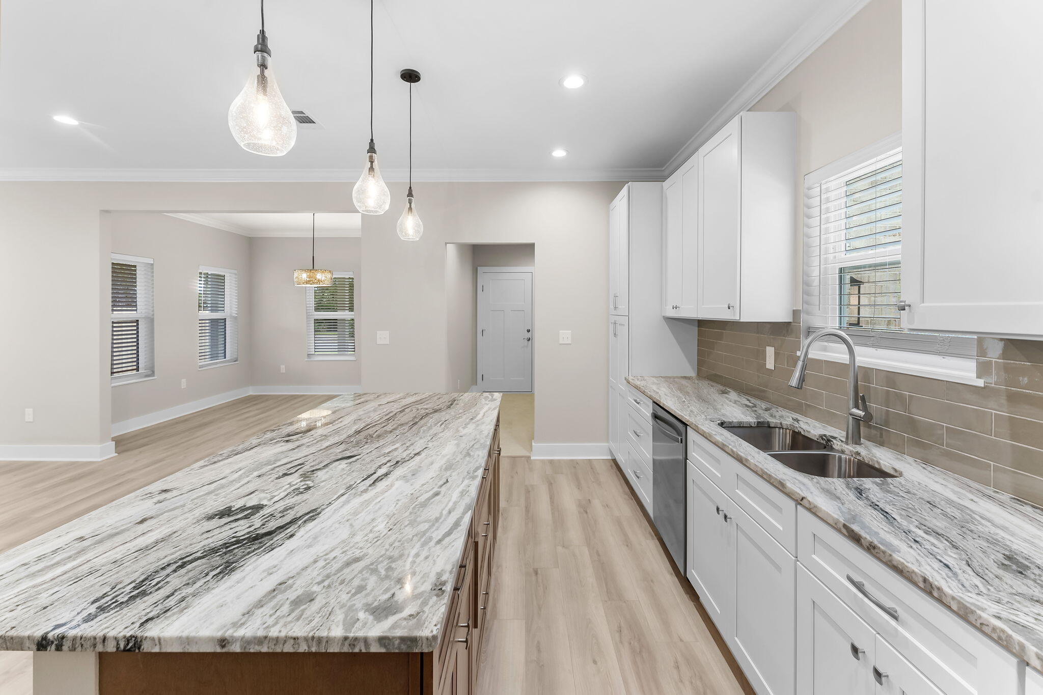 GREY MOSS POINT S/D - Residential
