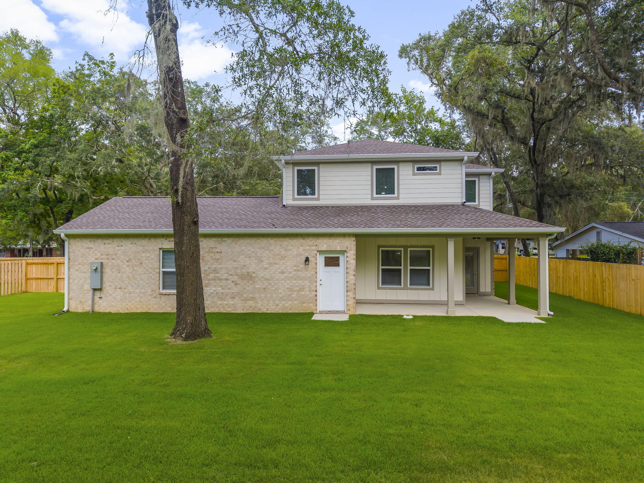 GREY MOSS POINT S/D - Residential