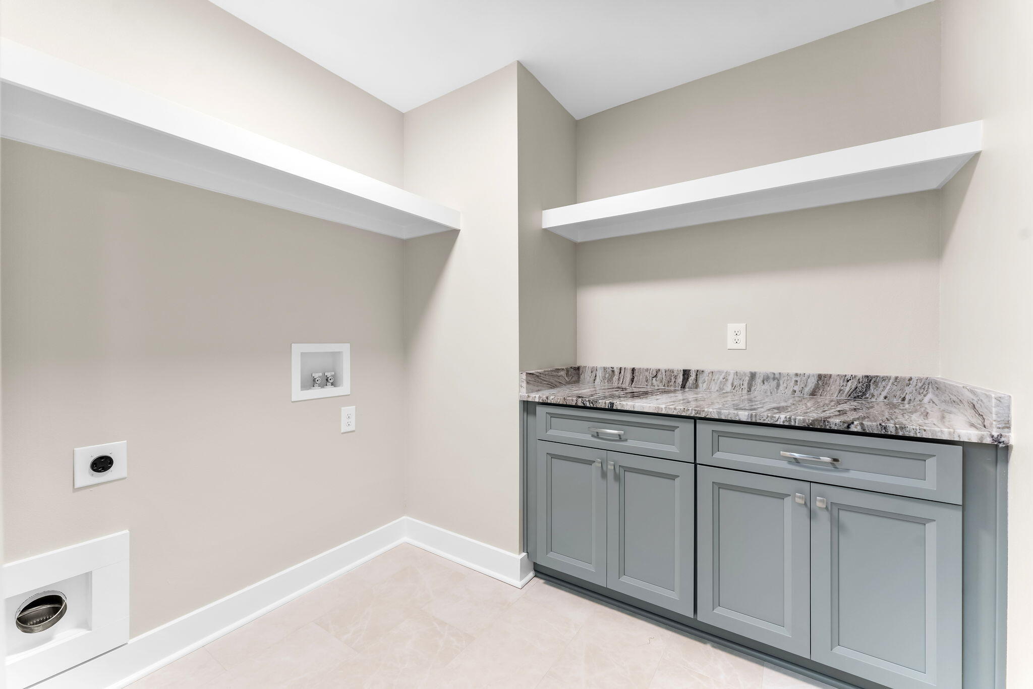 GREY MOSS POINT S/D - Residential