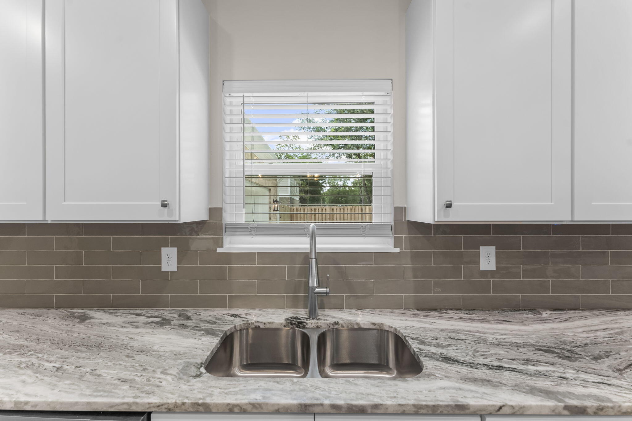 GREY MOSS POINT S/D - Residential