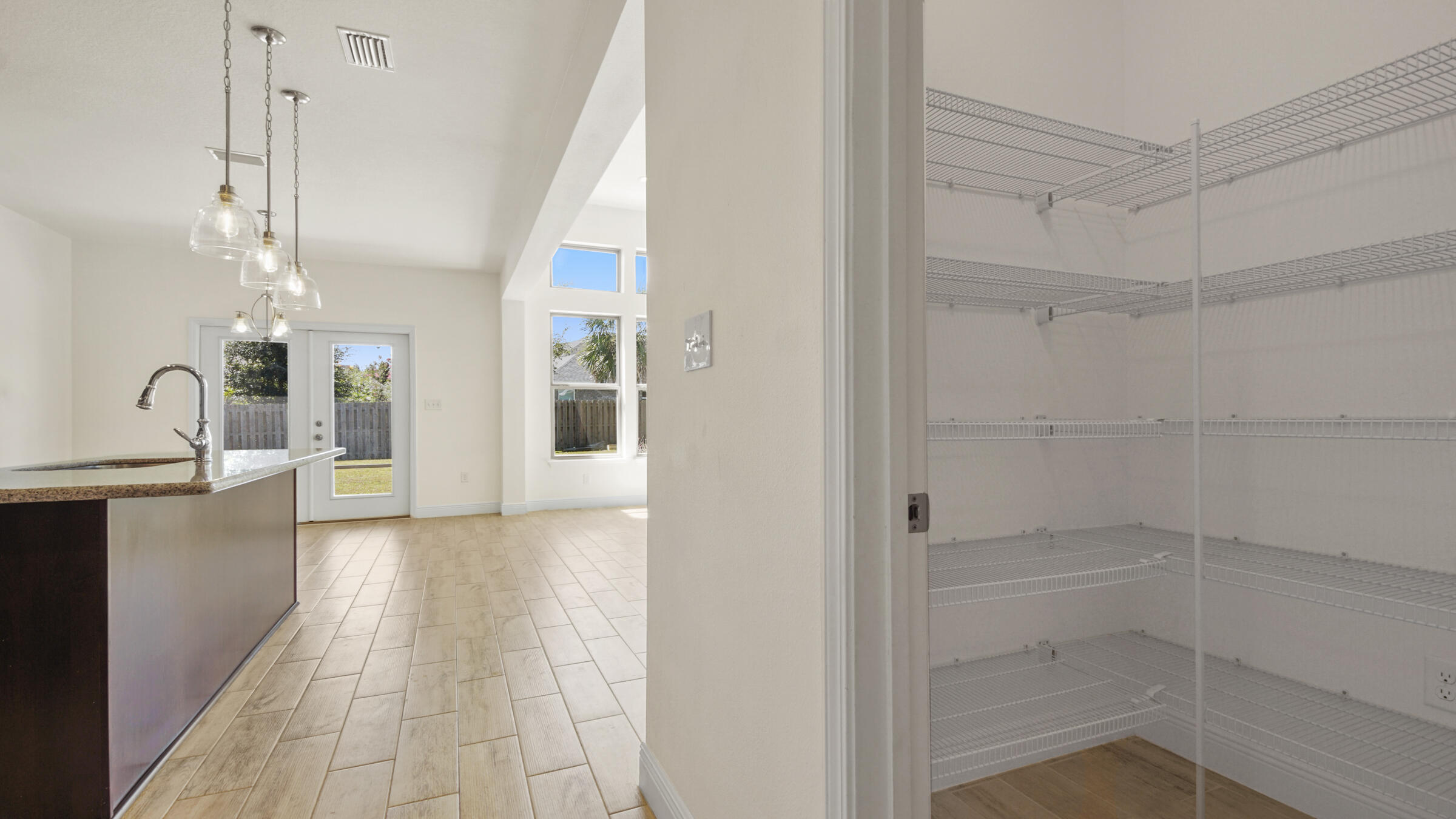 HAMMOCK BAY - Residential