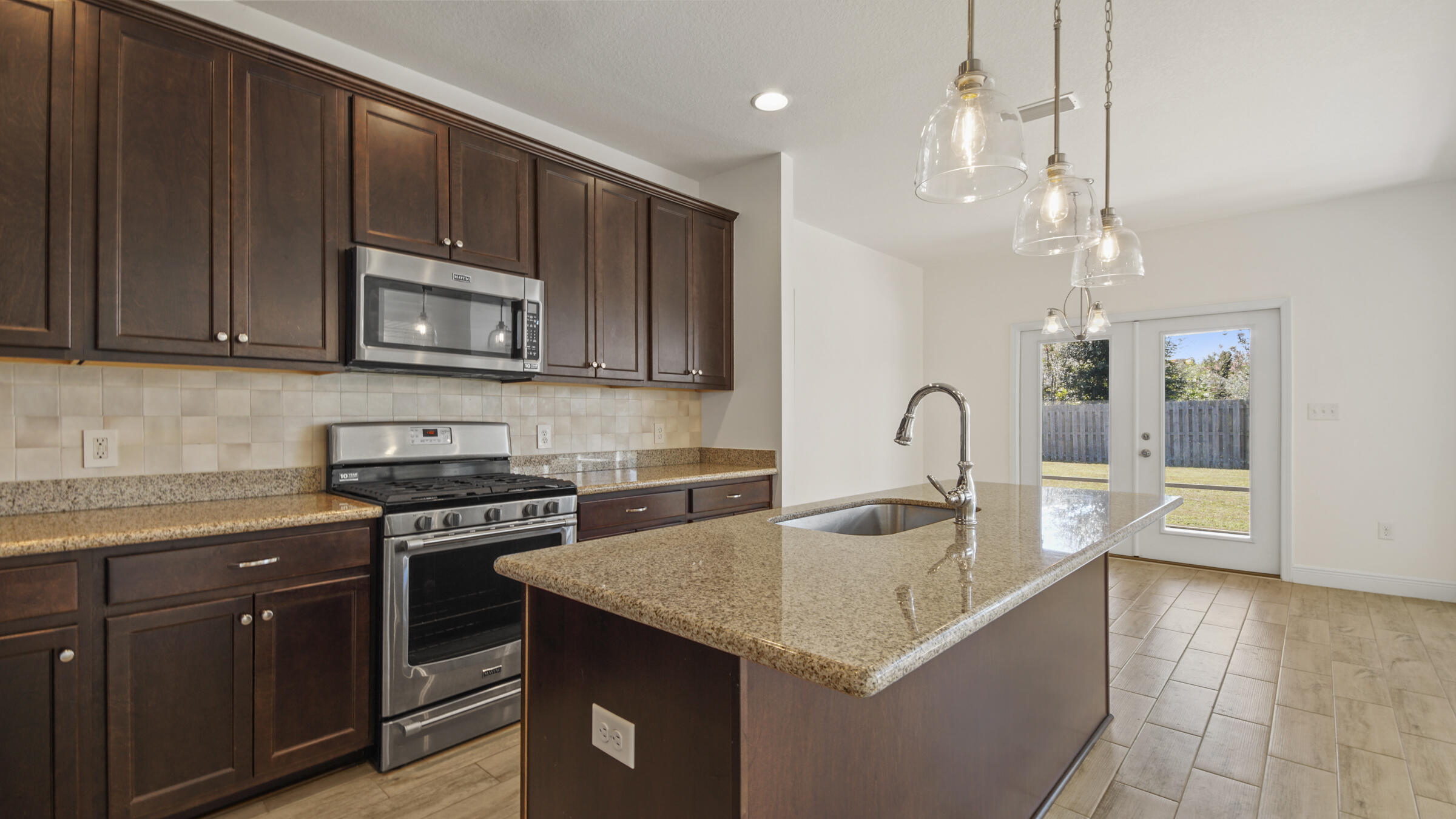 HAMMOCK BAY - Residential