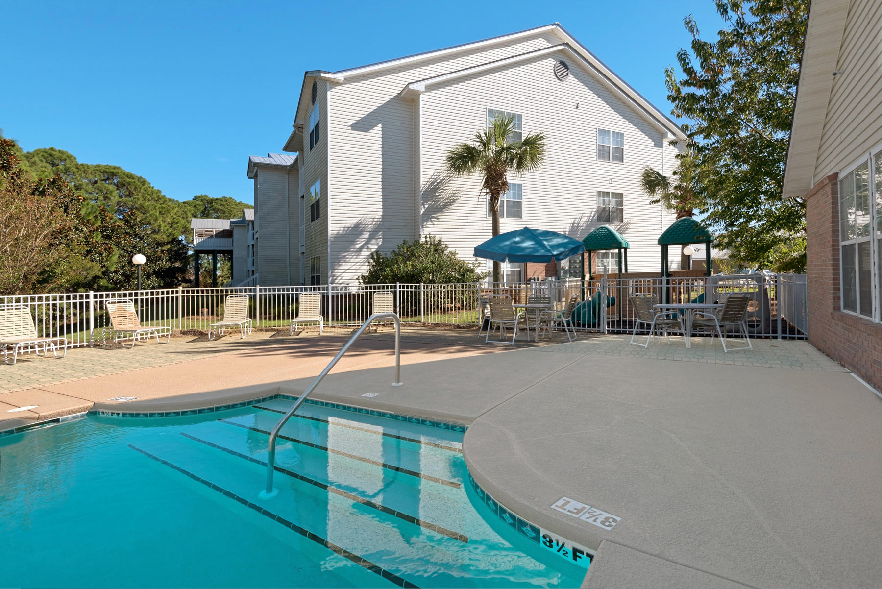 INDIAN LAKE - Residential