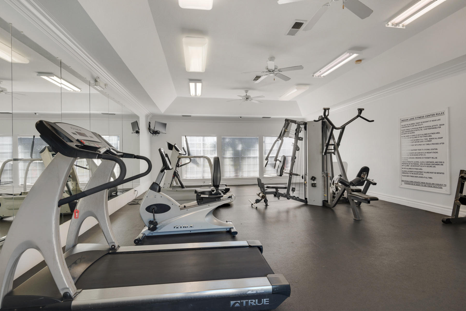 INDIAN LAKE - Residential