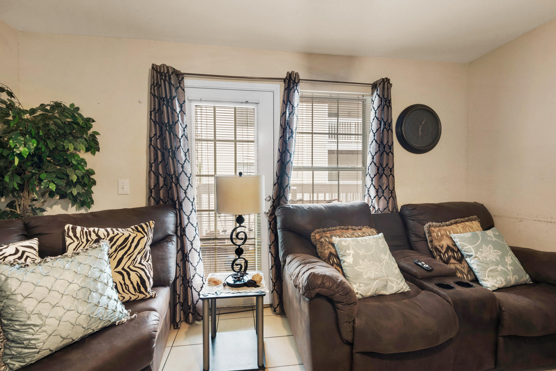 INDIAN LAKE - Residential