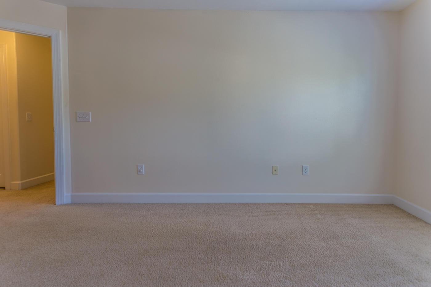 EAGLE BAY - Residential Lease