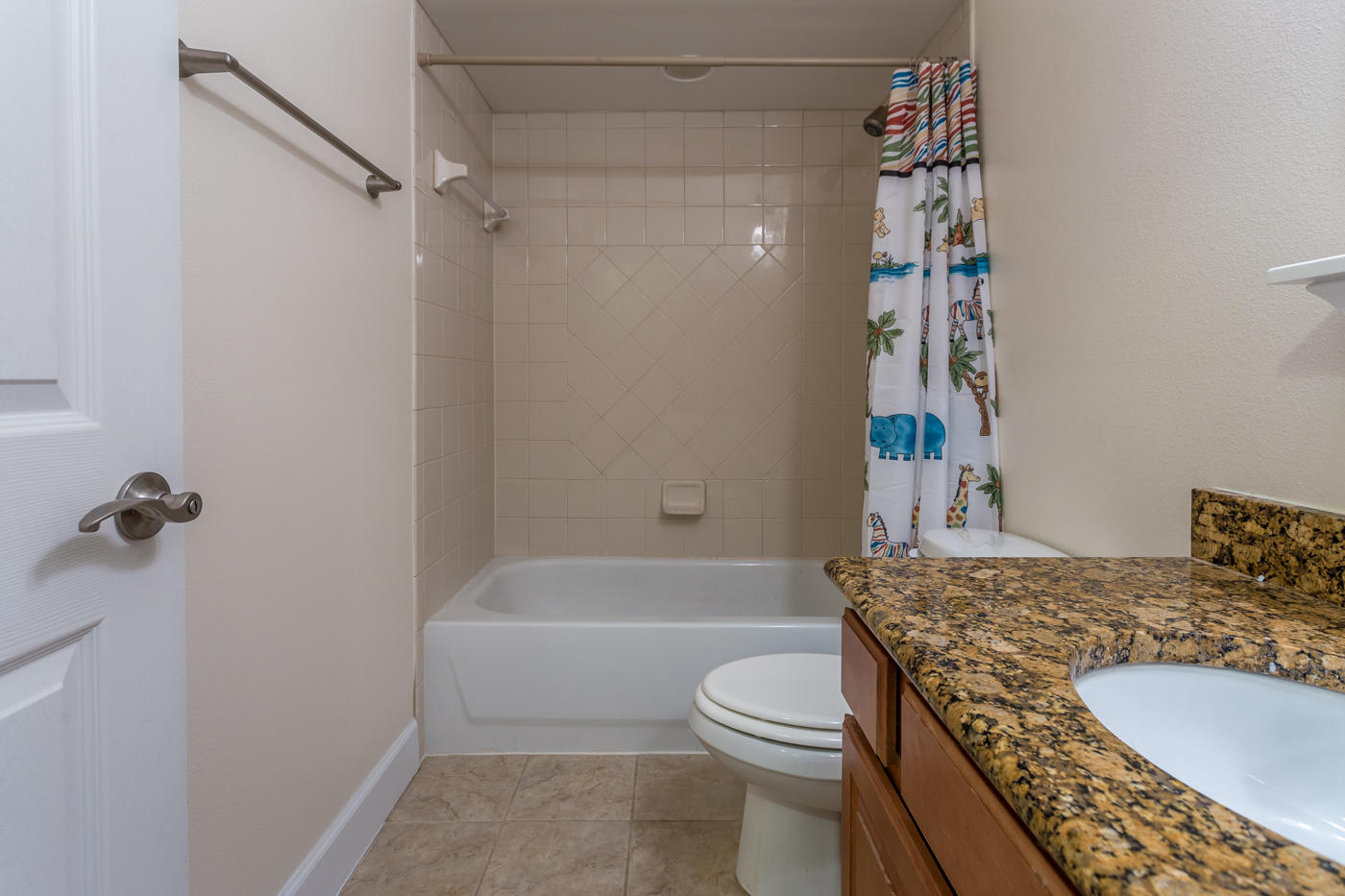 EAGLE BAY - Residential Lease