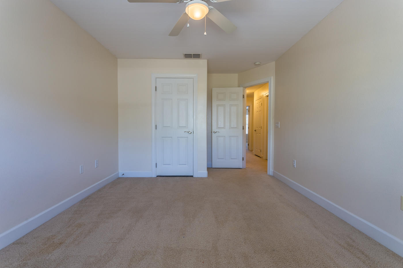 EAGLE BAY - Residential Lease